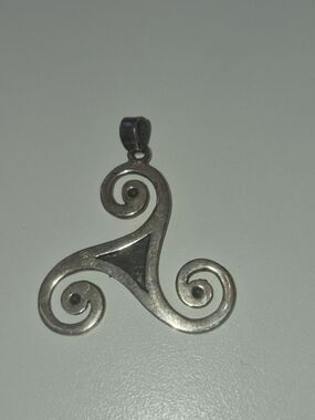 Handmade Sterling Silver Celtic Pendant Triskelion Hallmarked 925